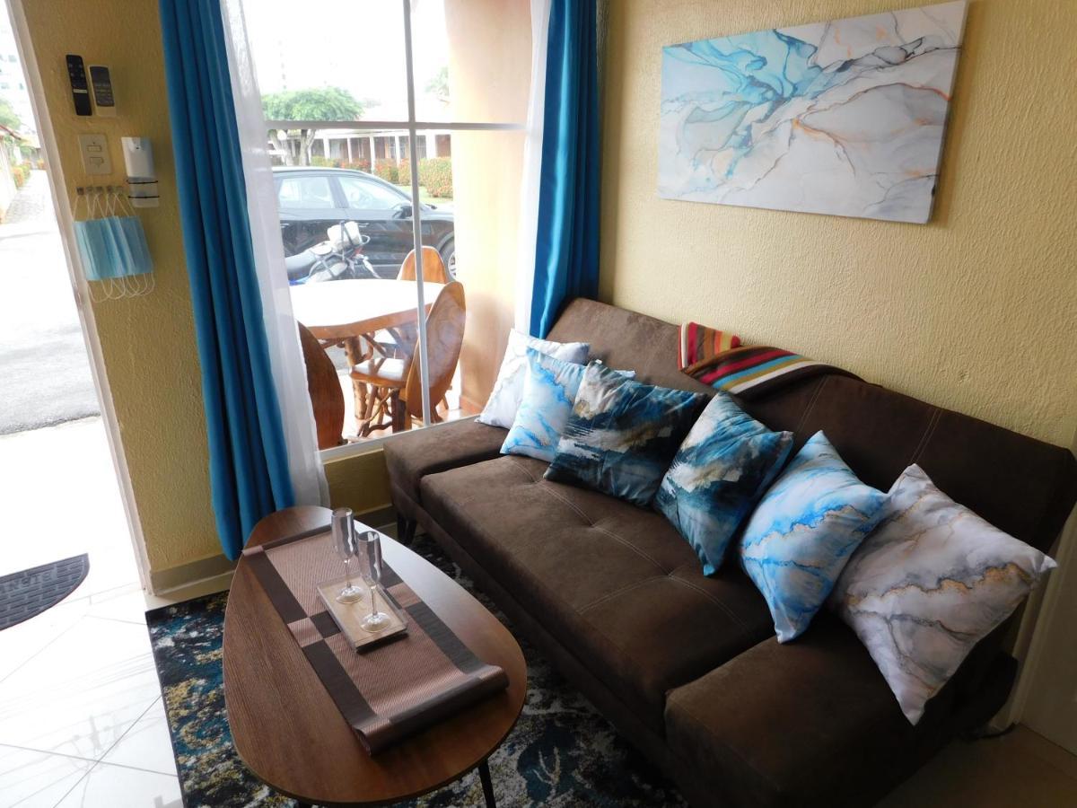 Condo Villa B27 Sleeps Five People - B28 Sleeps Six People - Price Includes Housekeeping Fees Not Taxes - Very Close To The Pool And Beach! Хако Экстерьер фото