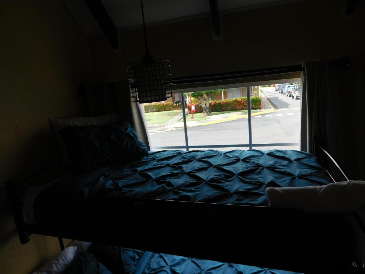Condo Villa B27 Sleeps Five People - B28 Sleeps Six People - Price Includes Housekeeping Fees Not Taxes - Very Close To The Pool And Beach! Хако Экстерьер фото